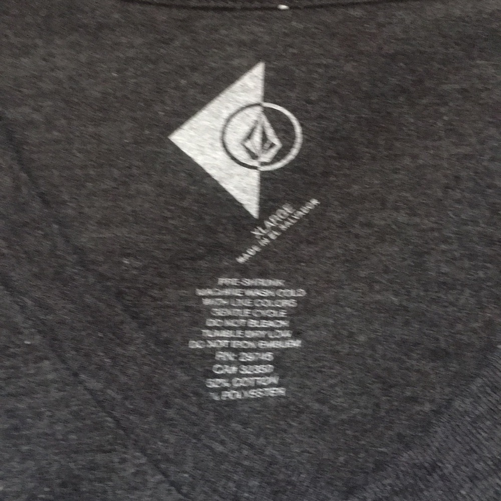 Volcom t-shirt - Picture 2 of 3